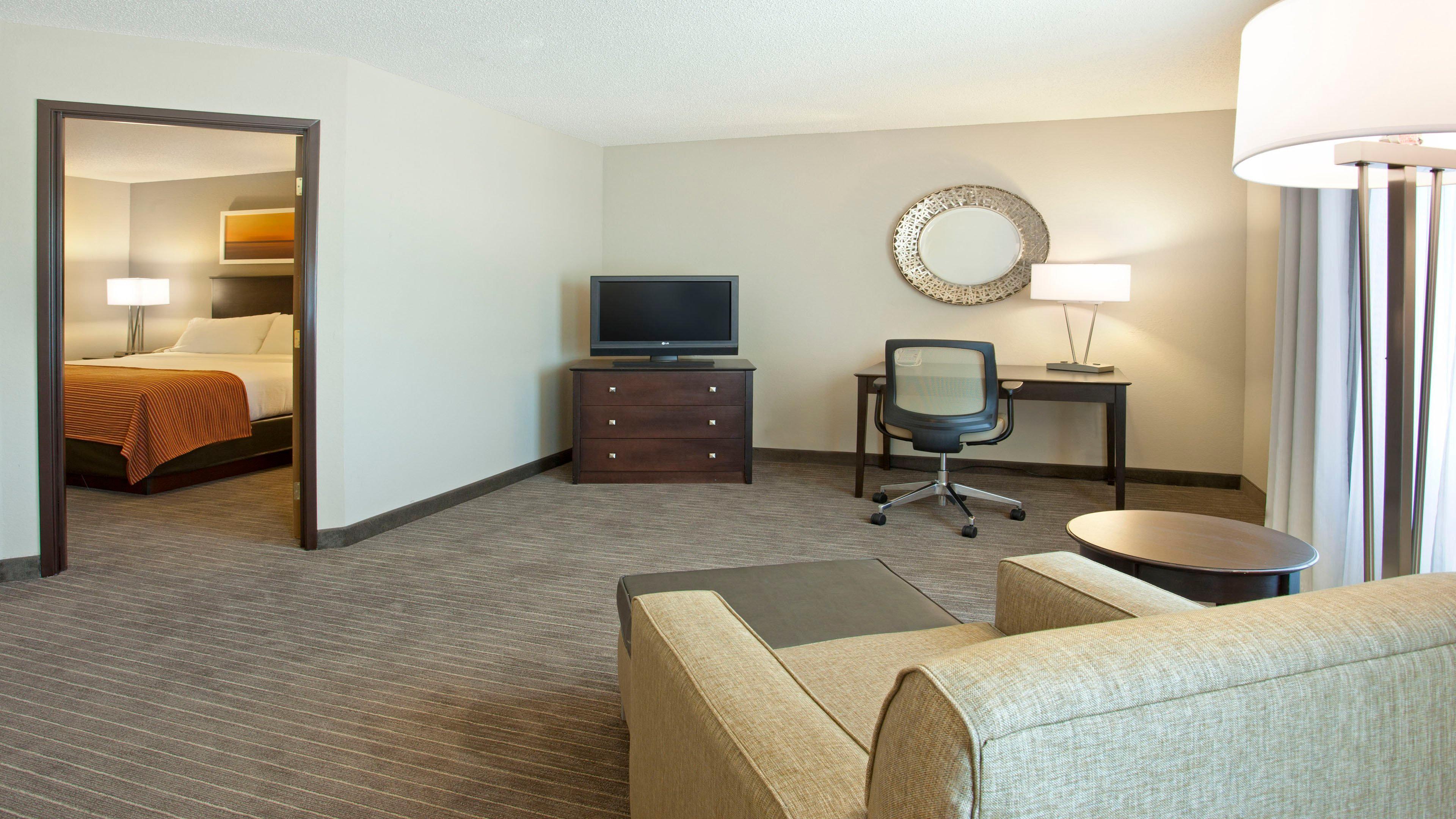 Holiday Inn Express Hotel & Suites Minneapolis - Minnetonka, An Ihg Hotel Zewnętrze zdjęcie